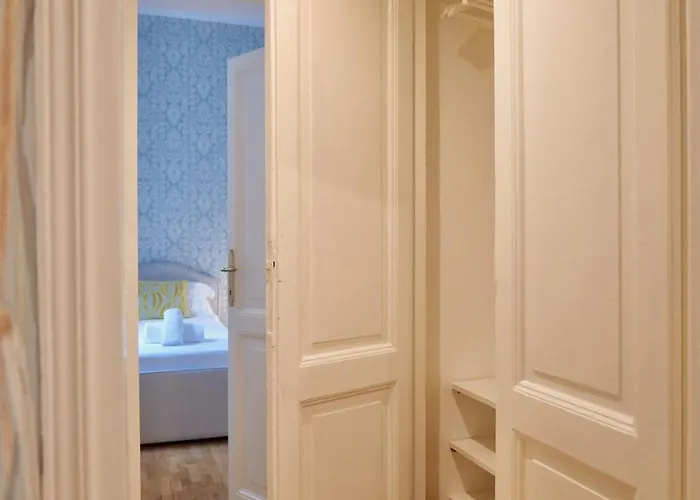 Livia86 - Trastevere Apartment